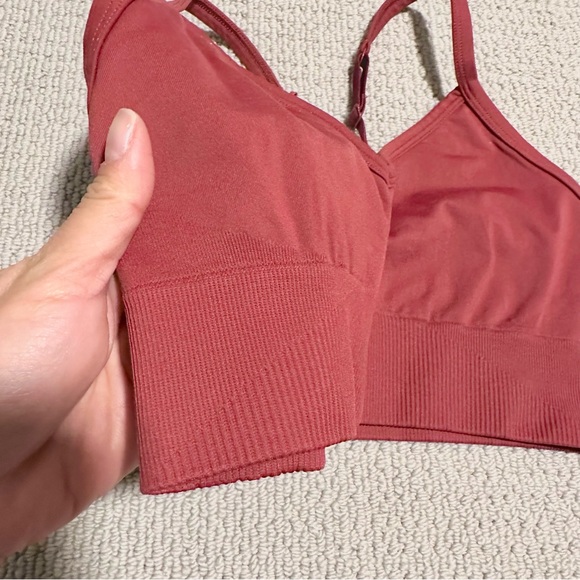 Lululemon Bra - Picture 2 of 5
